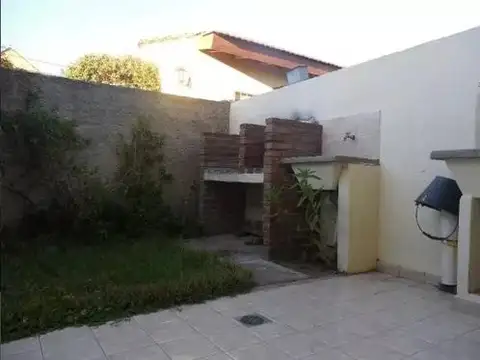 Casa en Venta con 6 cocheras