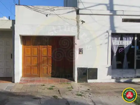 Venta - CASA y Departamento en Duplex al fondo - Venta Directa !!! Retasado !!!