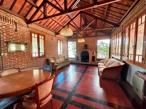 Casa en Venta en Manuel B Gonnet, USD 240.000