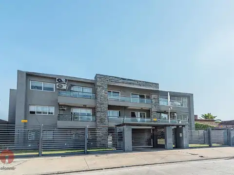 Ventura Bustos 3300, Piso 2