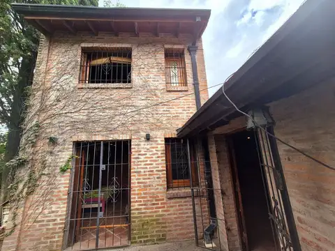 VENTA CASA 3 AMBIENTES LA REJA PILETA PERMUTA