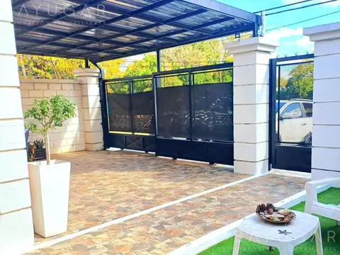 Venta Casa de 4 ambientes - Barrio Villa Alpina 1 / Pilar