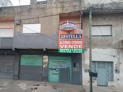 Edificio 3 plantas - PB Galpón - 1º Dpto 3 Amb - 2º Dpto 2 Amb - 417 m² Edificados - Casanova