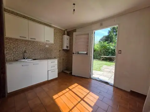 Casa en Venta con 4 cocheras