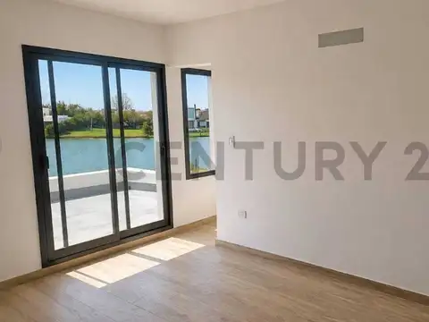 VENTA CASA 5 AMBIENTES BARRIO NORTE EL CANTÓN ESCOBAR PILETA VISTA AL LAGO