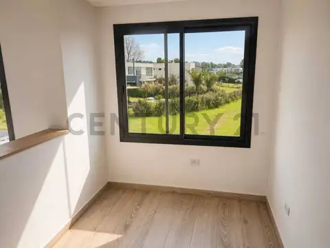 VENTA CASA 5 AMBIENTES BARRIO NORTE EL CANTÓN ESCOBAR PILETA VISTA AL LAGO