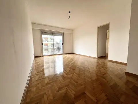 4 ambientes A NUEVO y Escritorio piso alto balcón luminoso Listo para Entrar a Vivir