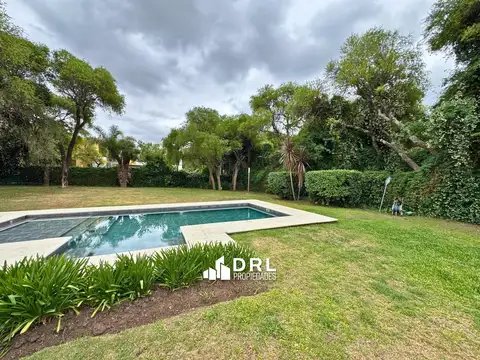 Casa en Venta con 5 cocheras