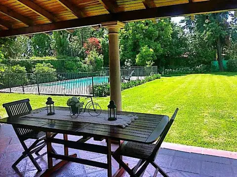 Casa en Alquiler 25 años