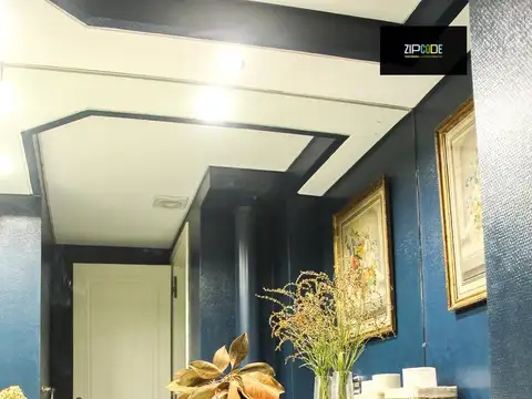 Casa en Alquiler con 6 cocheras
