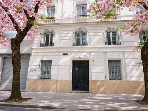 PH EN VENTA 4 AMB 5 DORMITORIOS APTO PROFESIONAL Y COMERCIAL