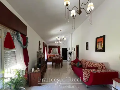 Casa en Venta en Francisco Alvarez, USD 170.000
