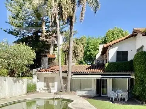 Casa 5 ambientes con 3 baños