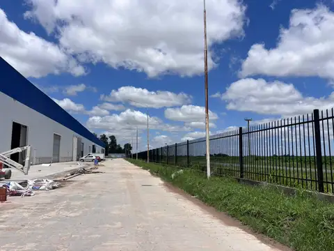 Alquiler Nave Industrial en Micro Parque Industrial Alvear