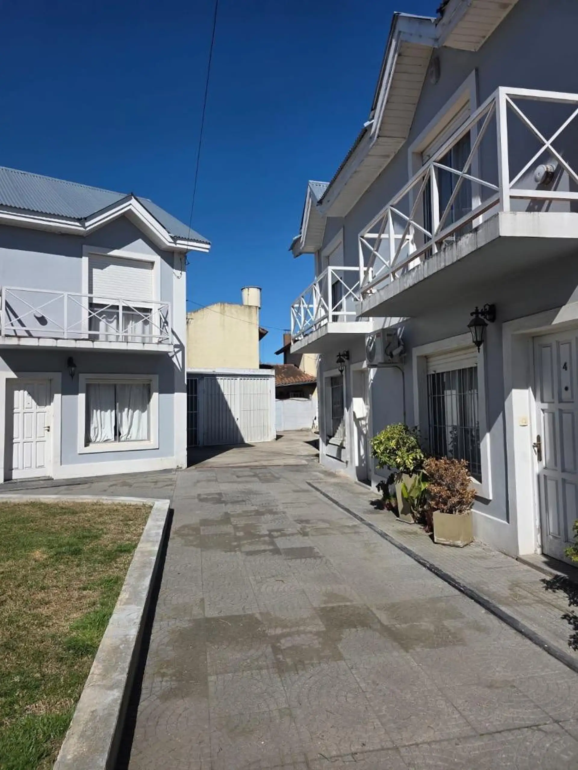 Dos dormitorios, patio y cochera cubierta Tandil