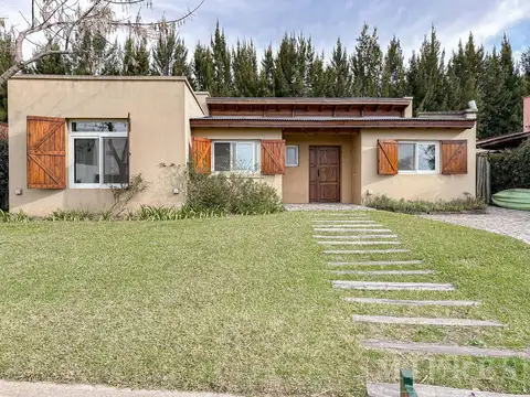 Casa en venta  de UNA PLANTA en Santa Clara, Villanueva.