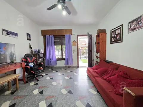 Casa 3 ambientes con 1 baño