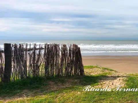 DOS AMBIENTES SOBRE COSTANERA