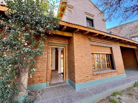 Casa en Venta en Cipolletti, USD 275.000