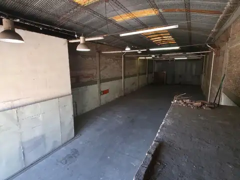 Galpon en Alquiler 12  mts Frente