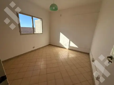 Departamento 5 ambientes con 1 baño