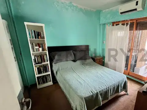VENTA DEPTO 4 AMBIENTES CON BALCON - MUY LUMINOSO
