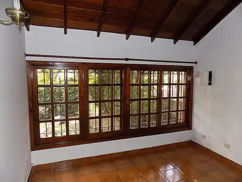 Casa 4 ambientes con 4 baños