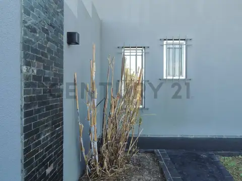 Casa en Alquiler de 3 dormitorios