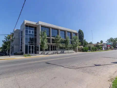 VENTA DE OFICINA COMERCIAL EN FUNES