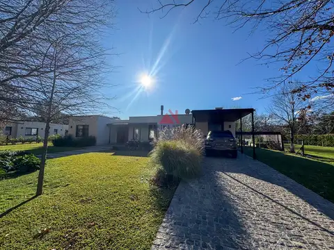 Casa en Venta con 1 cochera