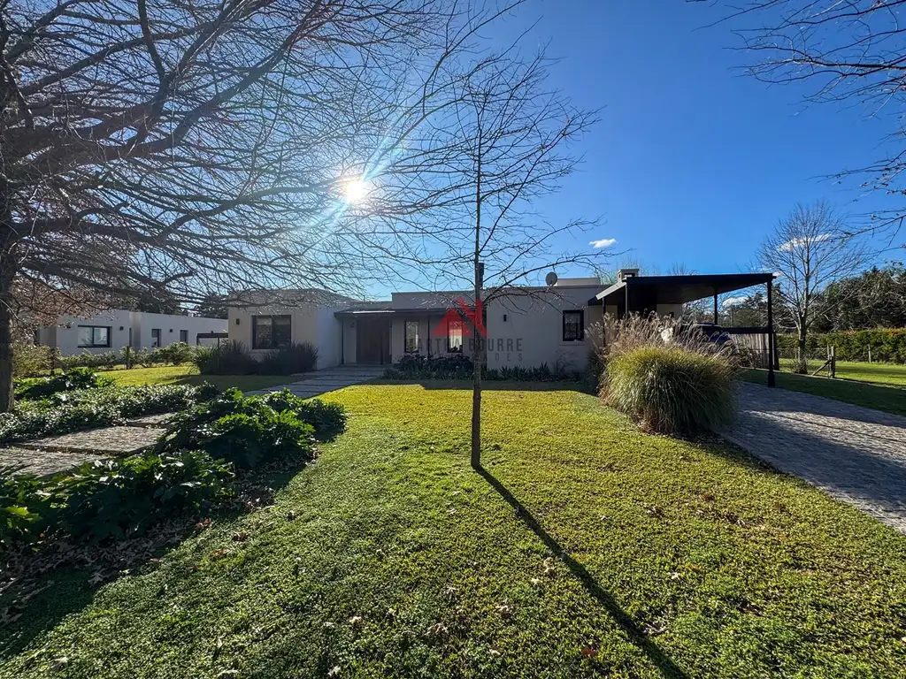 Casa en Venta con cochera