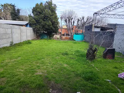 Casa 2 ambientes con 1 baño