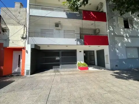 Holmberg 2500 Villa Urquiza Cochera descub fija U$14.000