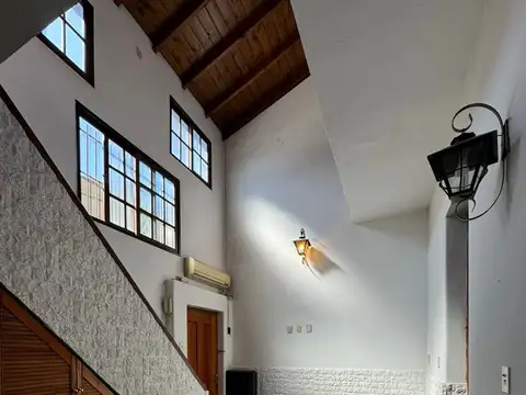 Depto Tipo Casa en Venta 50 años