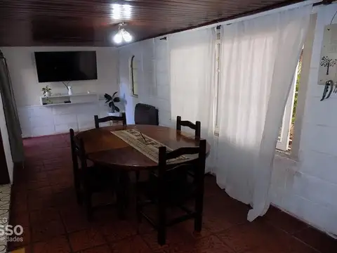Casa 5 ambientes con 3 baños