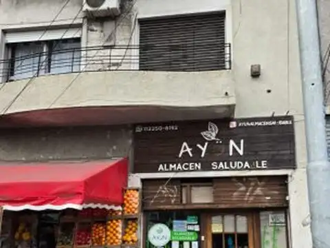 Local En Avellaneda sobre Mitre