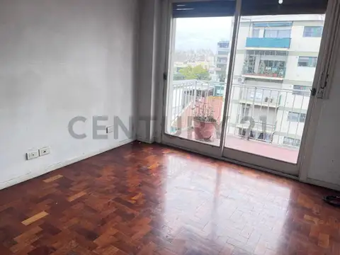 Venta departamento 3 ambientes Villa Devoto con balcon APTO CREDITO