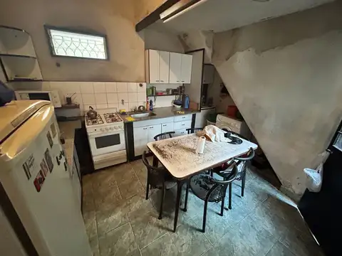 Depto Tipo Casa 4 ambientes con 2 baños