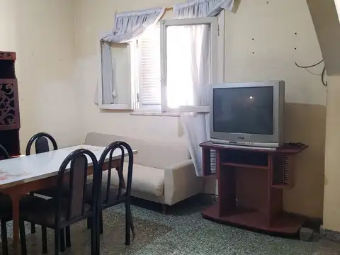 Casa 4 ambientes con 1 baño