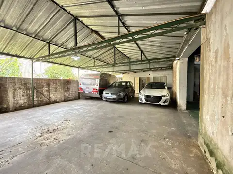 Departamento 12 ambientes con 9 baños