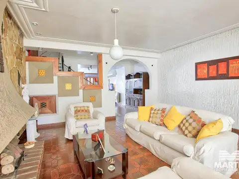 Casa olivos 4 ambientes cochera jardin pileta