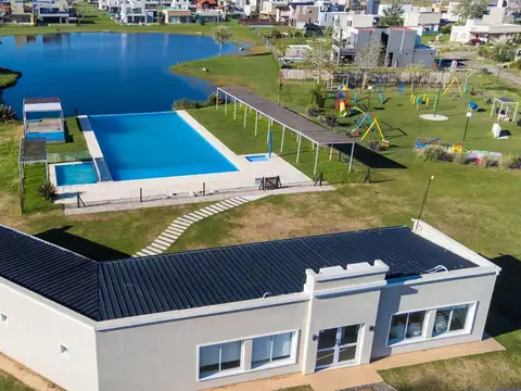 LOTE EN BARRIO LAGUNA AZUL 1