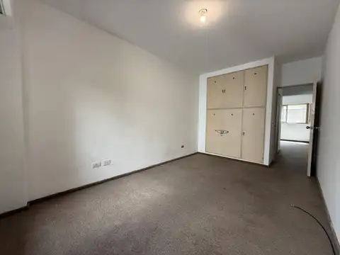 Oficina 2 ambientes con 1 baño