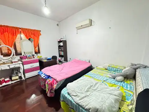 CASA 3 AMBIENTES CON DEPARTAMENTO A REFACCIONAR
