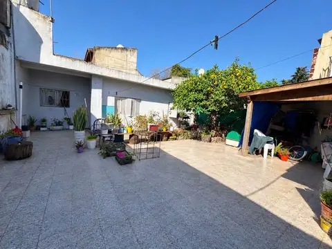 CASA 3 AMBIENTES CON DEPARTAMENTO A REFACCIONAR