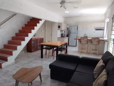 VENTA-DUPLEX-MONTEVIDEO CASI BELGRANO-MENDOZA-CDAD