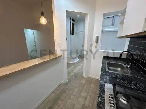 Avenida Juan Bautista Alberdi 1700, Piso 0