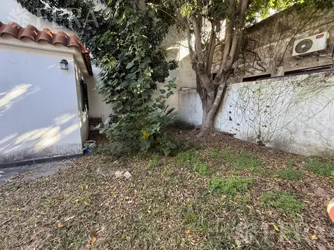 Depto Tipo Casa 4 ambientes con 2 baños