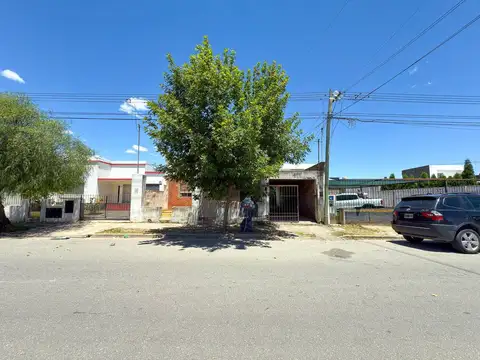 LOTE EN VENTA CON DOS VIVIENDAS - Ideal inversión
