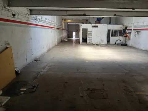 Galpon en Alquiler 50  mts Fondo